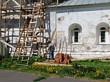 Реставрационные работы в монастыре.
